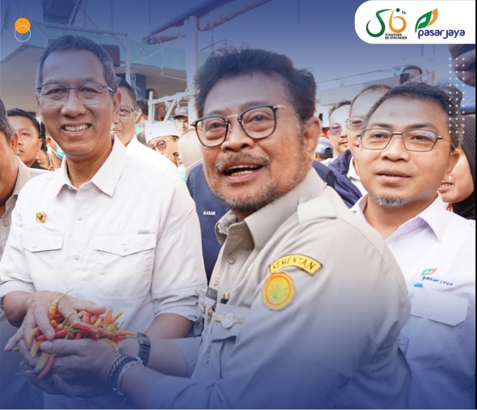 penerimaan-hasil-panen-bawang-merah-dan-cabai-rawit-kemitraan-champian-di-pasar-induk-kramat-jati