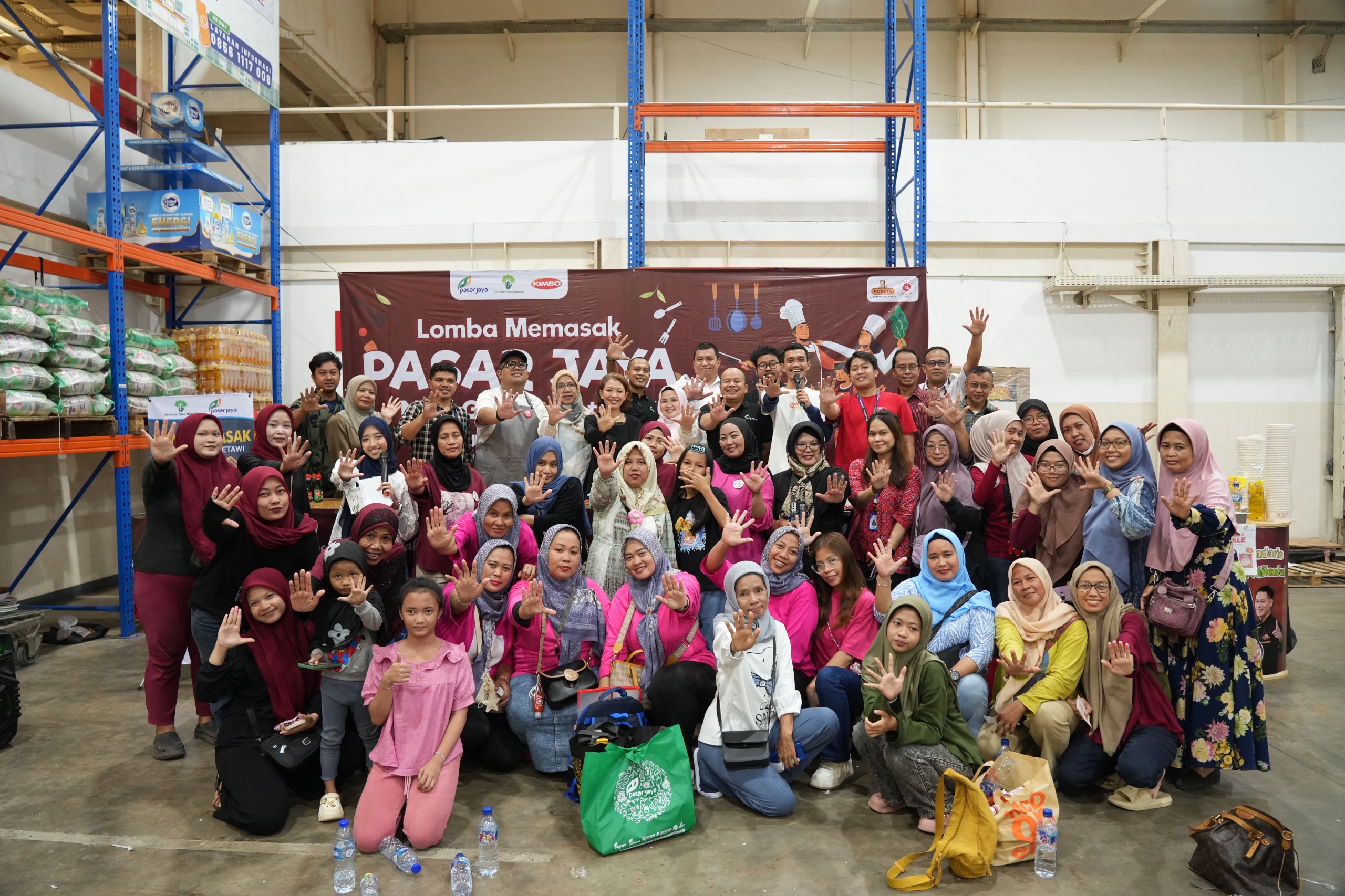 perumda-pasar-jaya-mengadakan-fun-cooking-di-jakgrosir-induk-kramat-jati