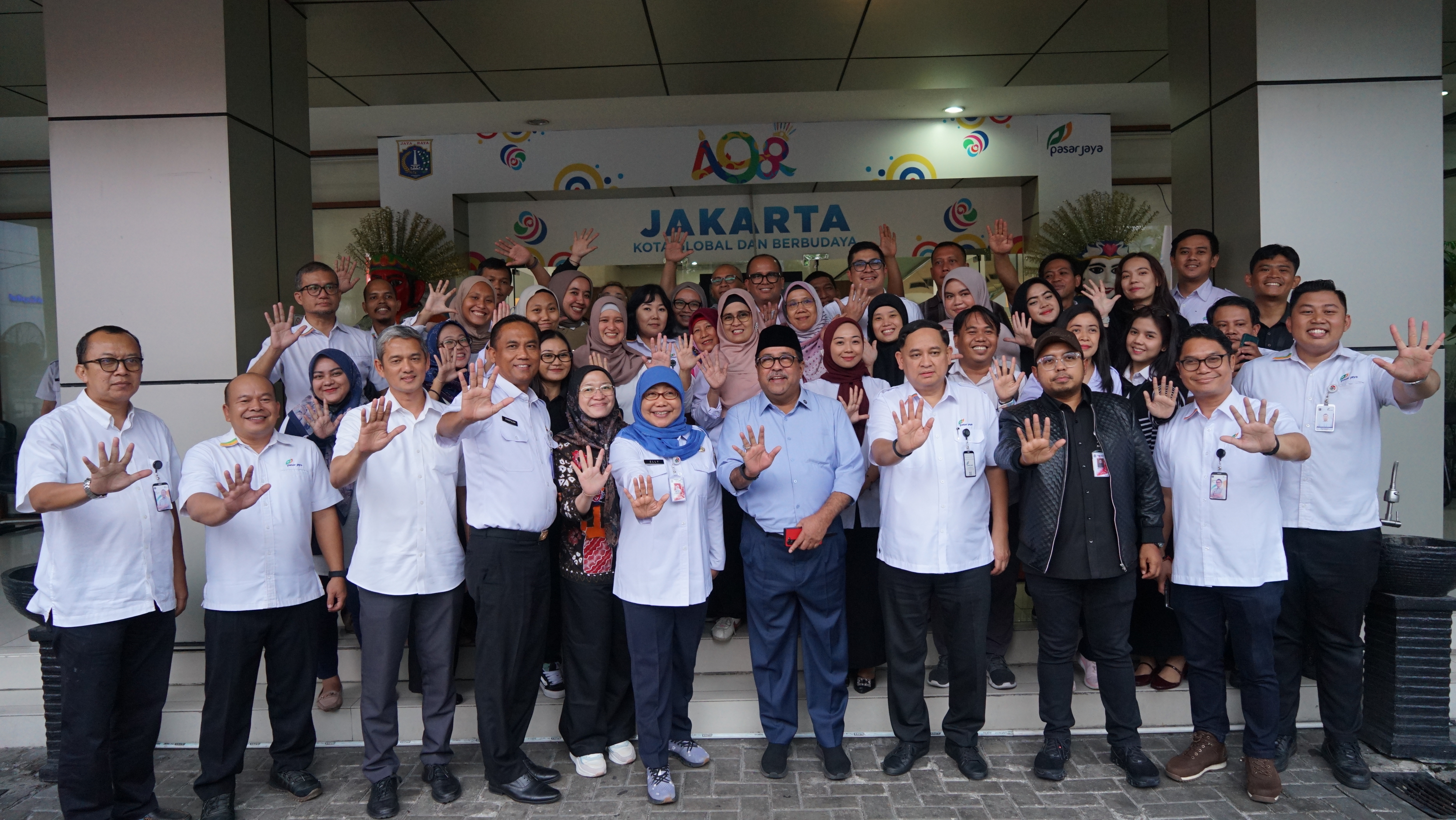 wakil-gubernur-dki-jakarta-mengunjungi-kantor-pusat-perumda-pasar-jaya